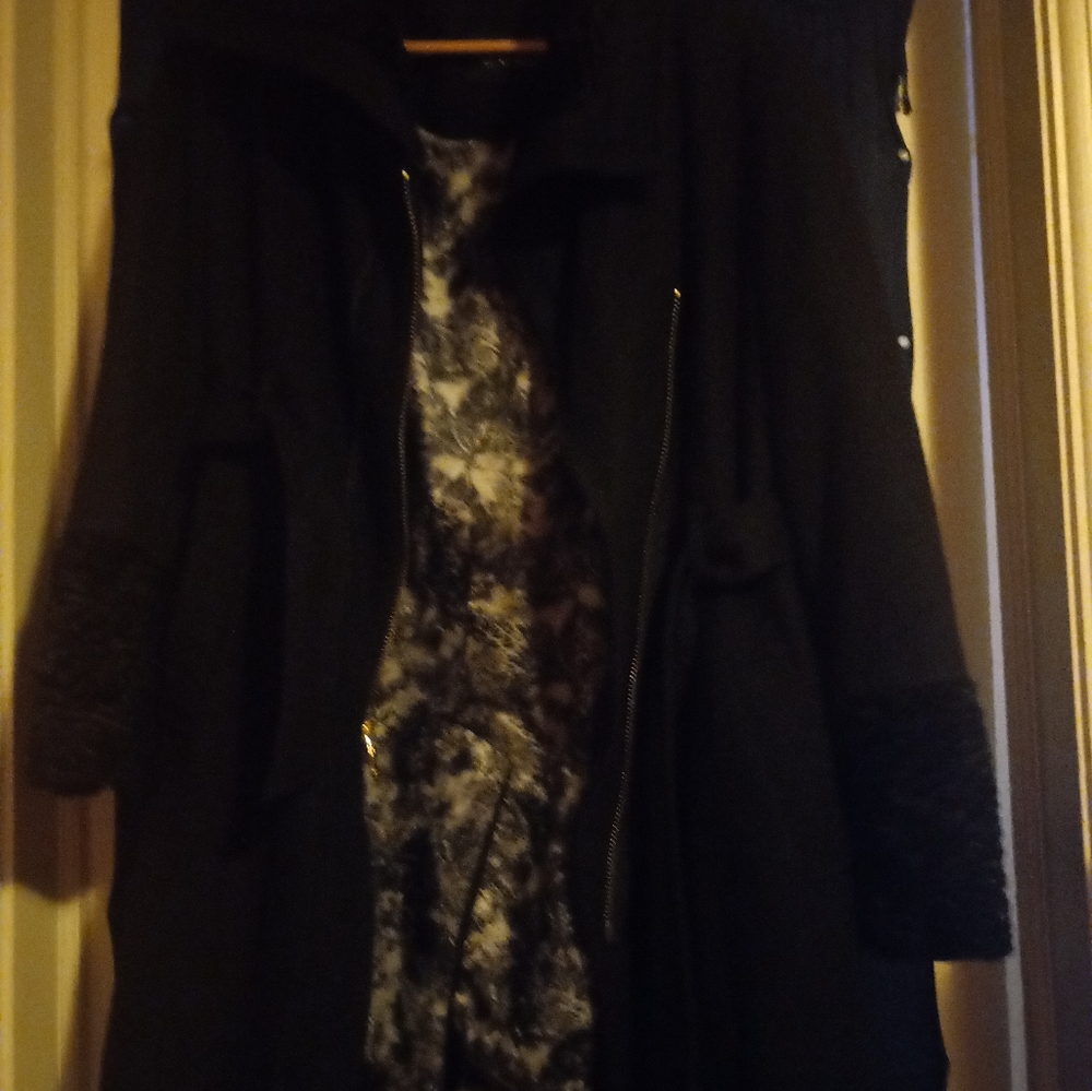 Guess Dress Coat with Belt size lrg
